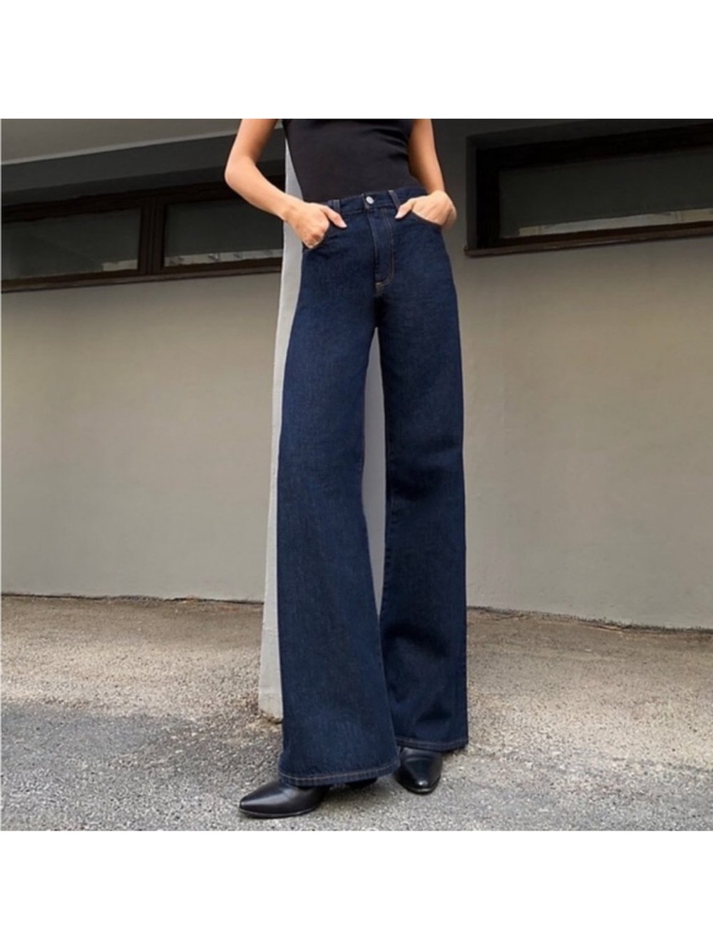 Aritzia Denim Forum The Coco High Rise Wide Leg Jean 33L Size 25